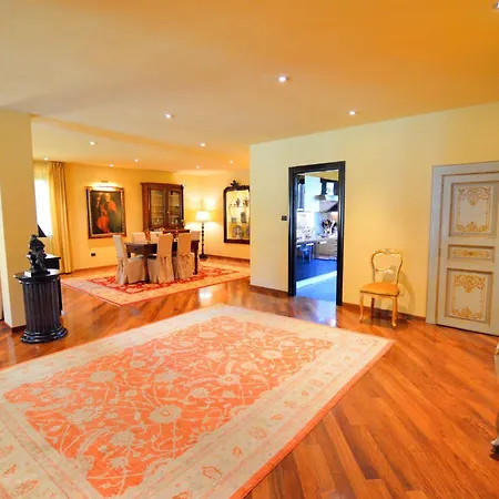 Pretty In With Garden And Private Pool Hotel